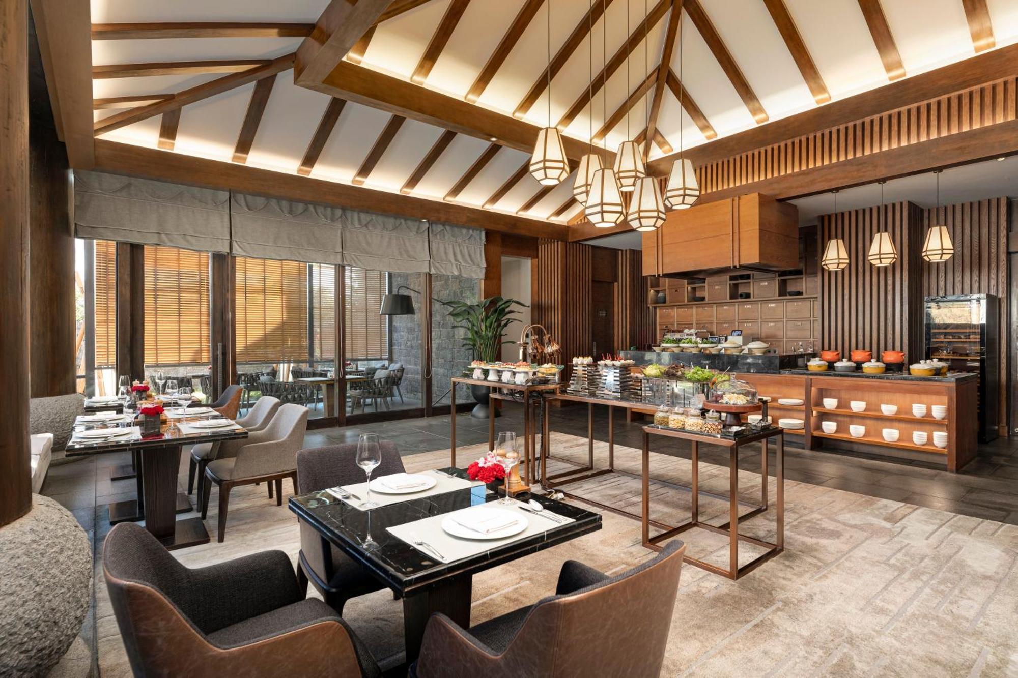Intercontinental Lijiang Ancient Town Resort By Ihg Luaran gambar